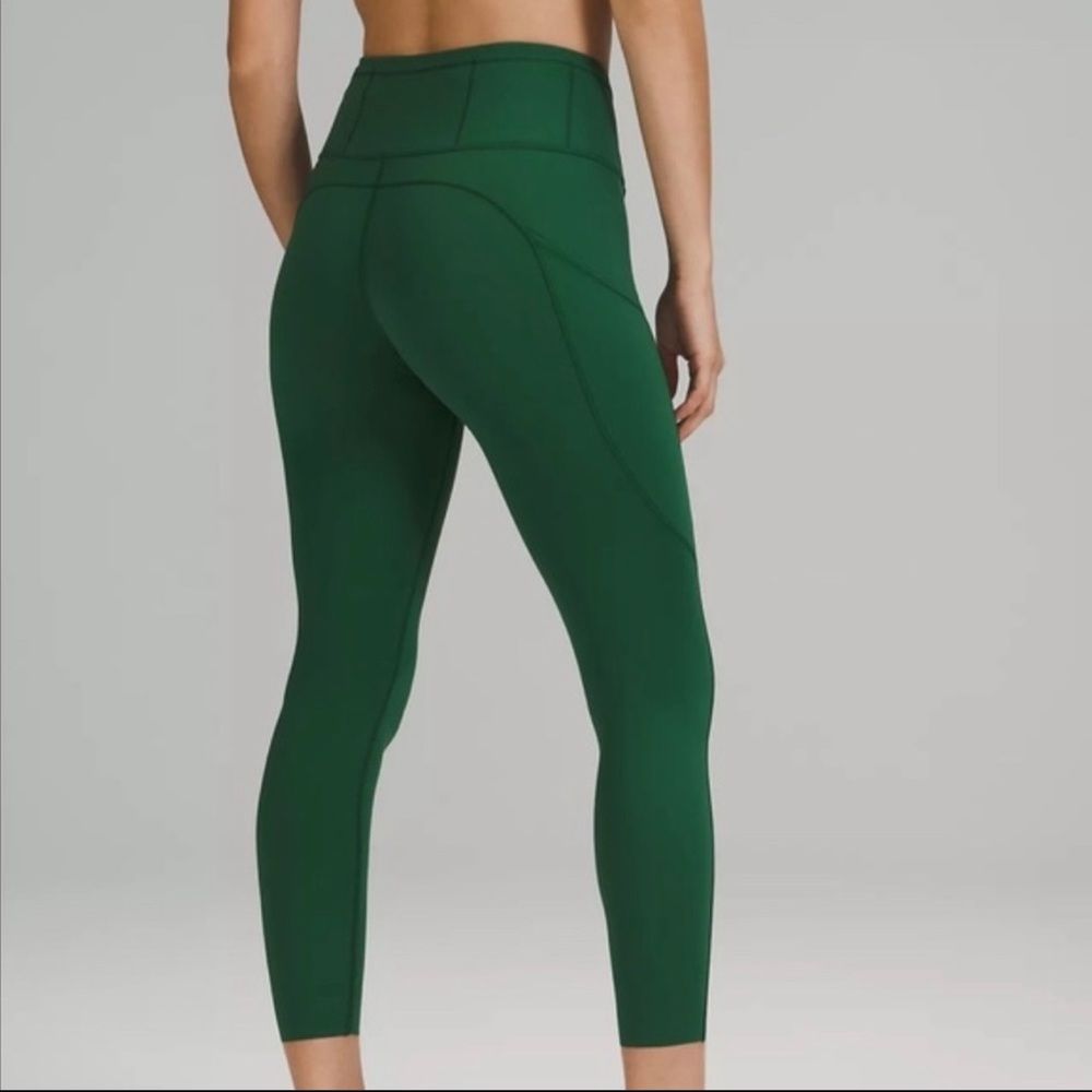 Lululemon Size 2 Kelly Green Leggings